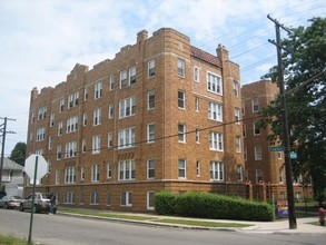 Fullerton Manor in Detroit, MI - Foto de edificio - Building Photo