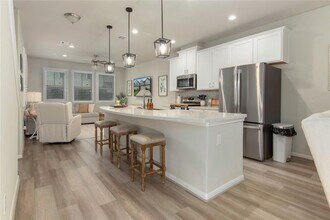 5533 Evanston Ln in Pasadena, TX - Building Photo - Building Photo