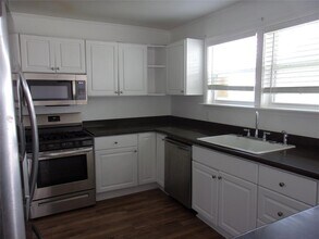 5309 Perry Ave in Galveston, TX - Building Photo - Building Photo