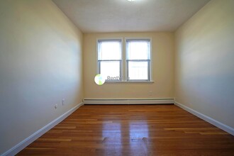 164 N Beacon St, Unit 24 in Boston, MA - Building Photo - Building Photo