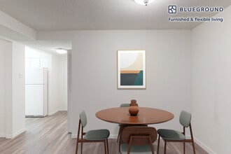 51 Keys Dr in Peabody, MA - Foto de edificio - Building Photo