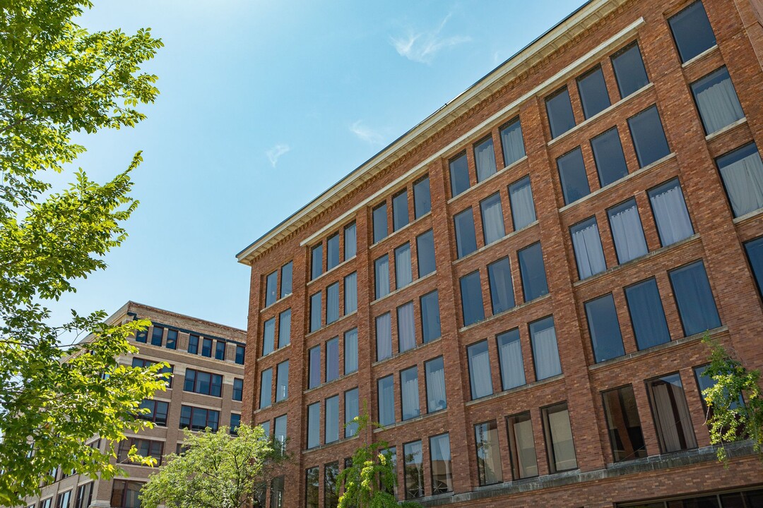 Cornerstone Place in Cedar Rapids, IA - Foto de edificio