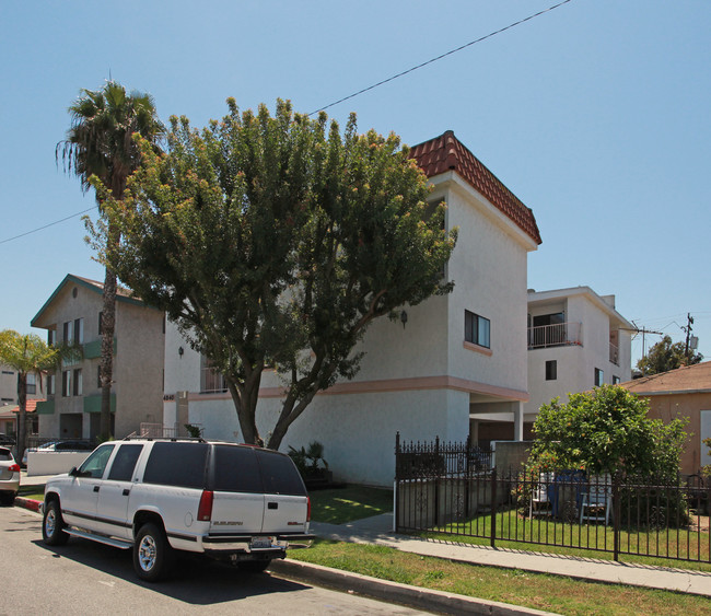 4840 W 118th St in Hawthorne, CA - Foto de edificio - Building Photo