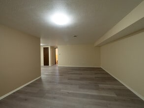 Ridgeview Apartments in Coraopolis, PA - Foto de edificio - Building Photo