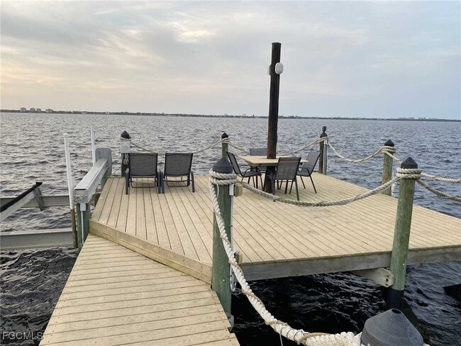 property at 252 Bayshore Dr
