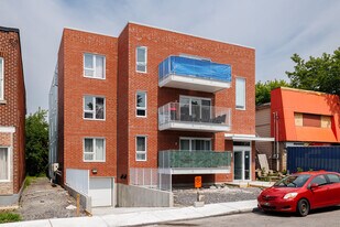 12255 Ranger Rue in Montréal, QC - Building Photo