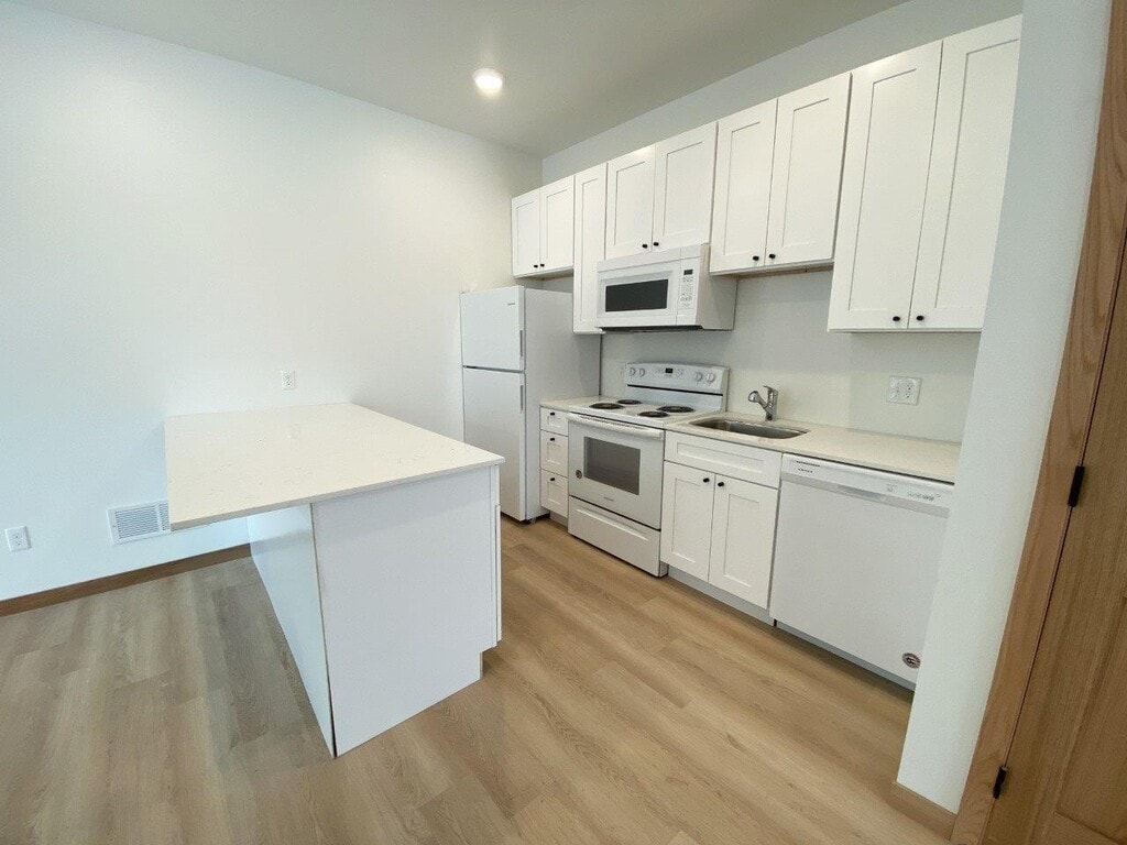 Egan Avenue Residence Apartments Madison, SD Apartments For Rent