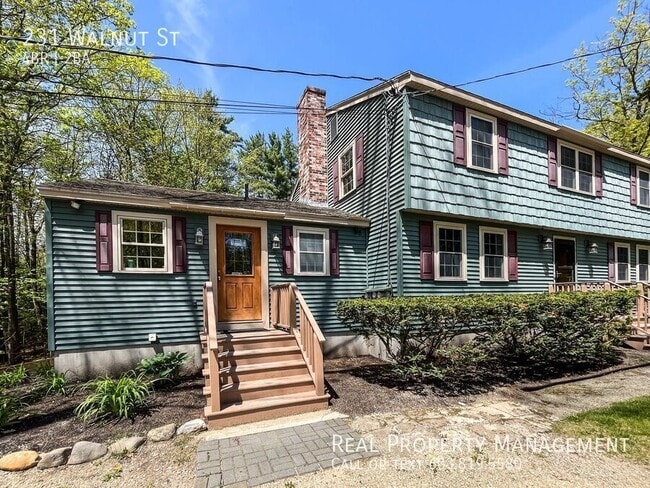 231 Walnut St in Rochester, NH - Building Photo - Building Photo