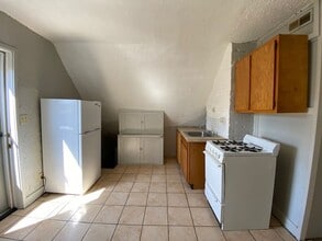 124 Beck Ave in Akron, OH - Building Photo - Building Photo