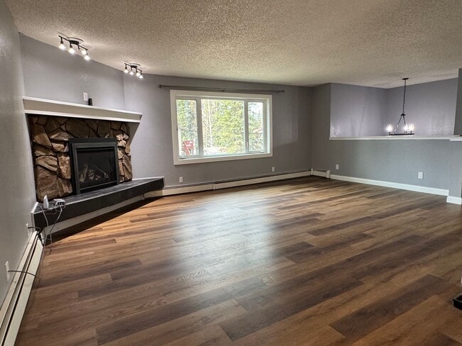 82 Pepperdine Dr in Fairbanks, AK - Building Photo - Building Photo