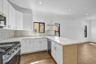 618 N Vista St in Los Angeles, CA - Foto de edificio - Building Photo