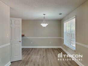 260 Brook Hollow Dr in Mcdonough, GA - Building Photo - Building Photo