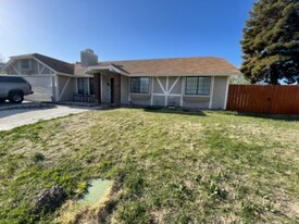 1832 W Ave K11 in Lancaster, CA - Building Photo