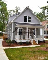 1724 Arrowhead Dr in Durham, NC - Building Photo