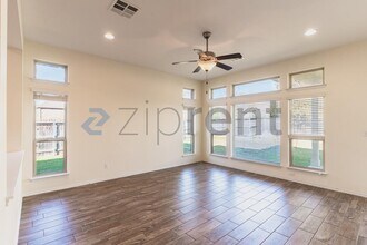 101 Arctic Cir in Round Rock, TX - Building Photo - Building Photo