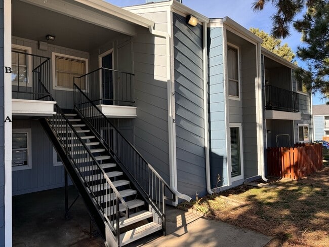 2380 E Geddes Ave in Centennial, CO - Building Photo - Building Photo