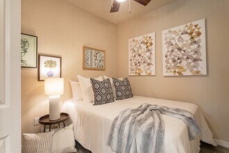 The Bergamot Apartments On 780 in Sarasota, FL - Building Photo - Interior Photo