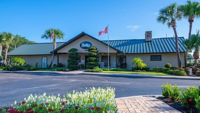 Lakeland RV Resort in Lakeland, FL - Foto de edificio - Building Photo