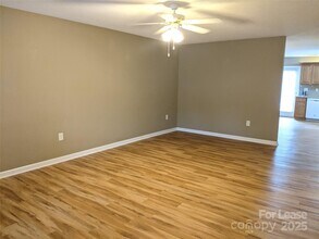 140 Locomotive Ln in Mooresville, NC - Building Photo - Building Photo