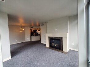 819 Virginia St, Unit 1404 in Seattle, WA - Building Photo - Building Photo