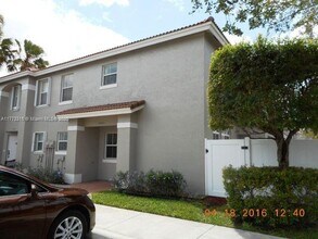 5403 SW 126th Terrace in Miramar, FL - Building Photo - Building Photo