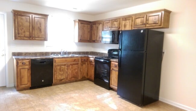 1299 Pond St SE in Cleveland, TN - Building Photo - Building Photo