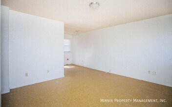 637 S Crosby St in Crosbyton, TX - Building Photo - Building Photo