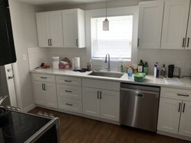 25 Greycliff Rd, Unit 1 Apartamentos