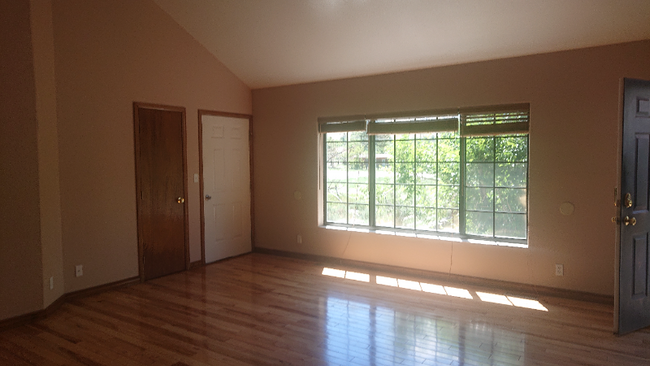 property at 1145 8th St
