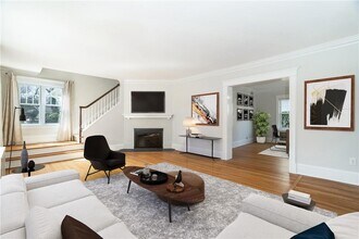 3 Soundview Dr in Larchmont, NY - Building Photo - Building Photo