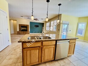 11678 N Red Creek Pl in Oro Valley, AZ - Building Photo - Building Photo