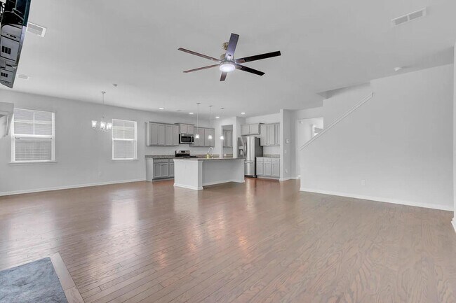 129 Nolin Rd in Moncks Corner, SC - Building Photo - Building Photo