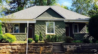 609 S Washington St in Bloomington, IN - Building Photo
