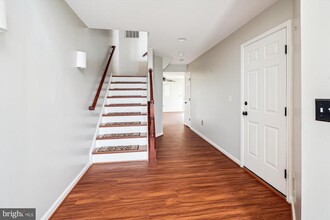 217 Chesterbrook Ct in Stafford, VA - Building Photo - Building Photo
