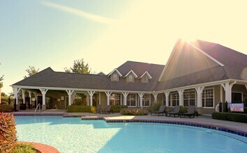 Reserve At Steele Crossing in Fayetteville, AR - Foto de edificio - Building Photo