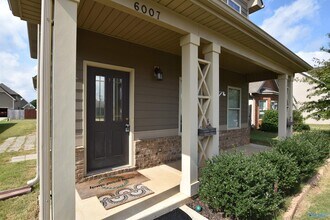6007 Stonewater Ct in Huntsville, AL - Building Photo - Building Photo
