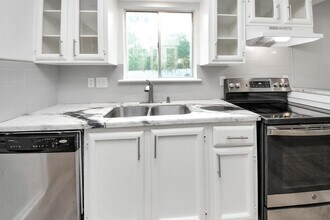2207 Bauer Dr in Houston, TX - Building Photo - Building Photo