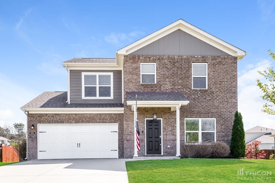 539 Smoky Mountains Dr in Gallatin, TN - Building Photo