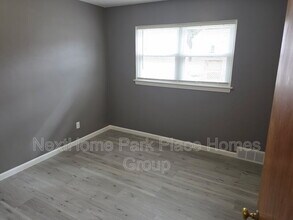 3000 Dartmouth Dr in Midland, MI - Building Photo - Building Photo