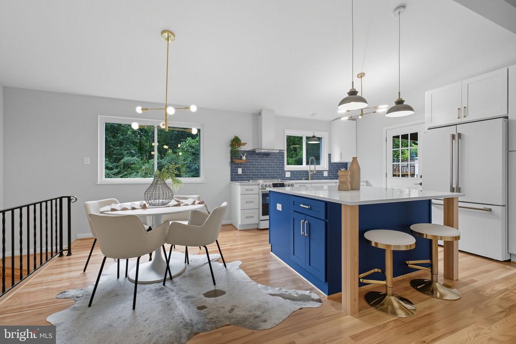 4501 Tipton Ln in Alexandria, VA - Building Photo