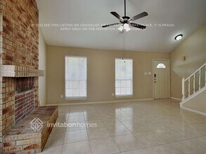 27 S White Pebble Ct in Spring, TX - Building Photo - Building Photo