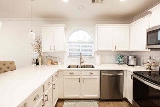 15550 N Frank Lloyd Wright Blvd in Scottsdale, AZ - Building Photo - Building Photo