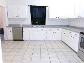 1414 Mt Lebanon Rd in Cedar Hill, TX - Building Photo