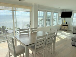 11 Great Boars Head Ave in Hampton, NH - Building Photo - Building Photo