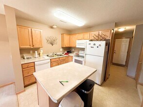 2959 Monroe Dr NW in Rochester, MN - Building Photo - Building Photo
