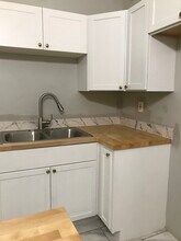 1330 Chapel St, Unit Floor 1 in Cincinnati, OH - Building Photo - Building Photo