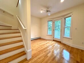 10 Selkirk Rd, Unit 4 in Boston, MA - Building Photo - Building Photo