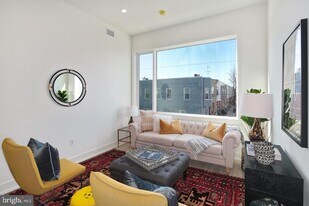 2031 S 20th St in Philadelphia, PA - Building Photo