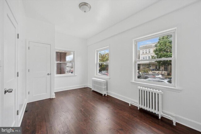 4928 Walnut St in Philadelphia, PA - Building Photo - Building Photo