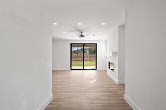 711 Paleface Ranch Rd in Spicewood, TX - Building Photo - Building Photo